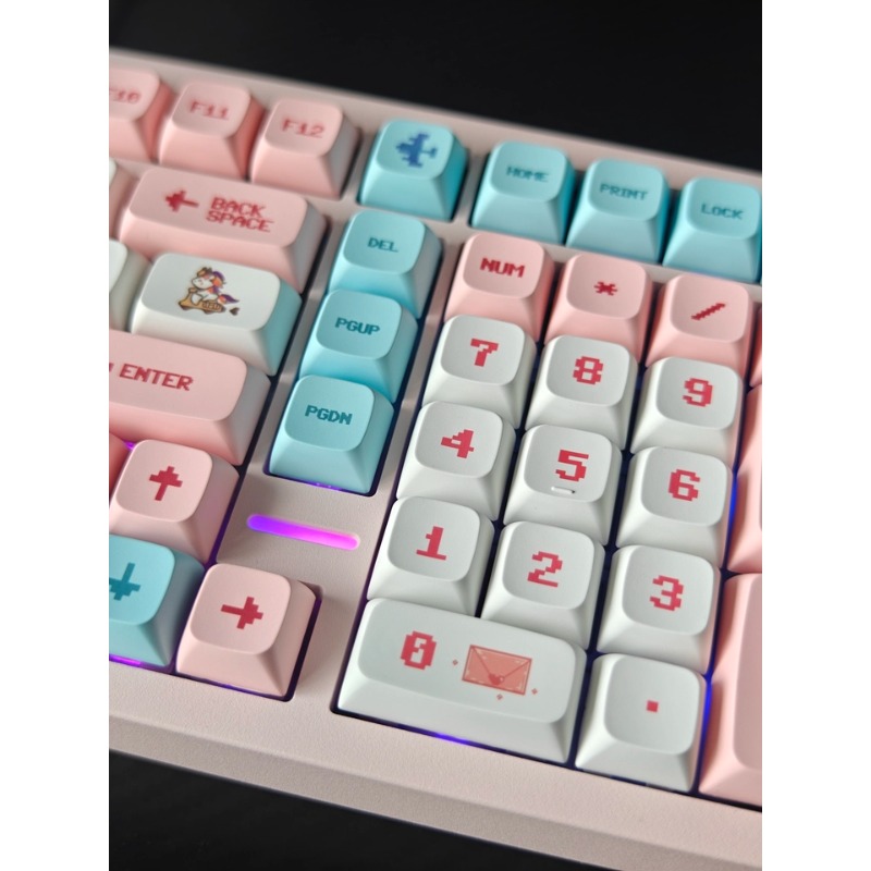 Pixel Style Themed Keycaps XDA - Gaming Accessories Aesthetic recension och pris